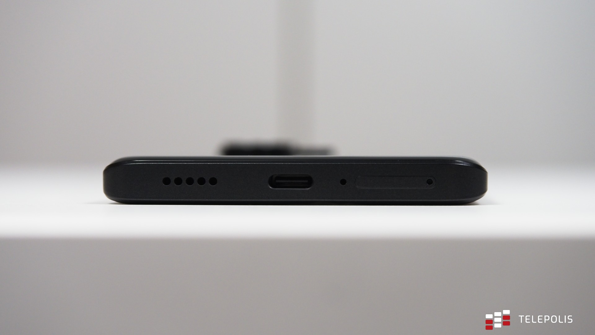 Xiaomi Redmi Note 13 Pro+ 5G - fajny telefon z dużym problemem (test)