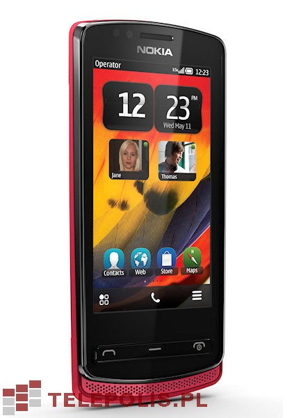 Nokia 700