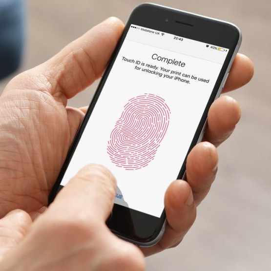 Apple pracuje nad nową odsłoną swojej funkcji Touch ID. Wyeliminowana przez Face ID może wrócić w rewolucyjnej formie