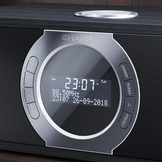 Przesiadka na cyfrowe radio? Nowe odbiorniki DAB+ marki Sharp trafiają do sprzedaży w Polsce