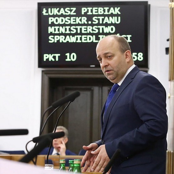 Wiceminister sprawiedliwości miał w Internecie własną farmę trolli