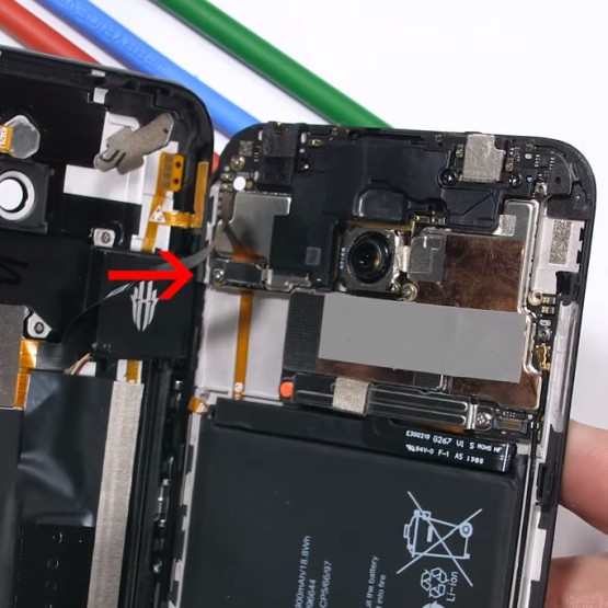 JerryRigEverything rozbiera Nubię Red Magic 3 - oto jak wygląda wentylator chłodzący wnętrze telefonu