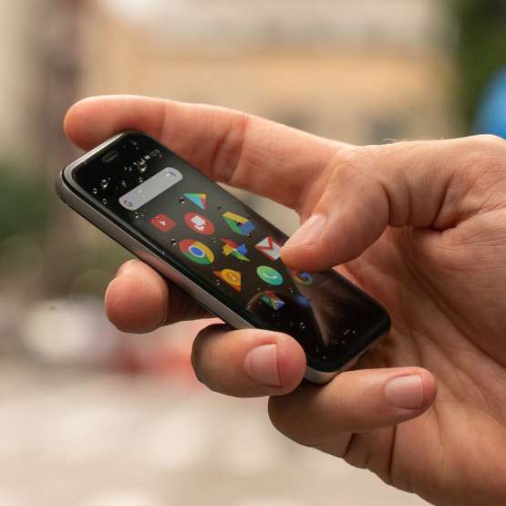Miniaturowy Palm Phone teraz dostępny jako samodzielne urządzenie w cenie 199 dolarów