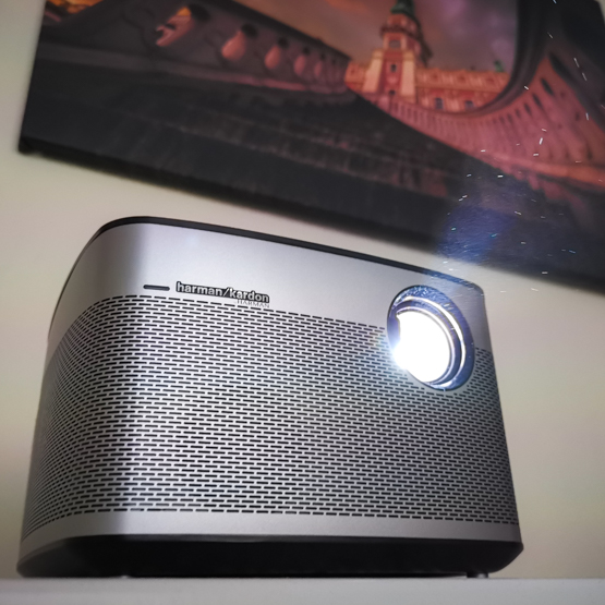 Recenzja XGIMI H1 – Xiaomi świata projektorów z nagłośnieniem Harman Kardon