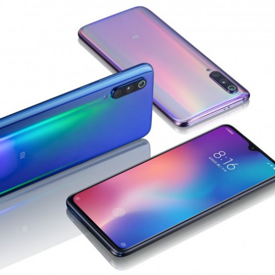Xiaomi Mi 9 SE debiutuje w Polsce - ceny zaczynają się od 1499 zł