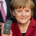 Niemcy w obawie przed szpiegostwem USA wybierają smartfony BlackBerry