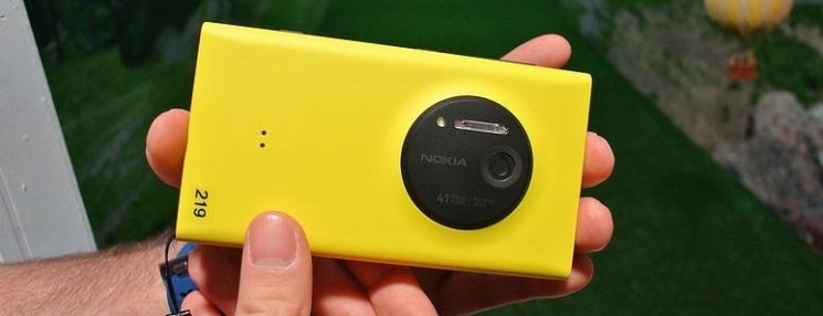 Lumia 1020 przerobiona na... mikroskop