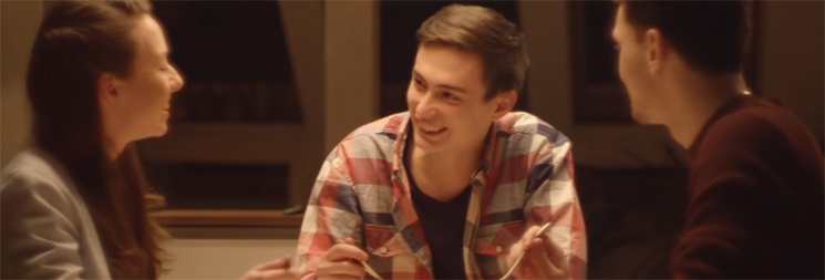 Heyah: Bądź w kontakcie z bliskimi