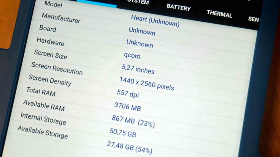 Nokia 9: zdjęcia telefonu i garść innych informacji