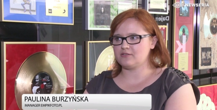 Smartfony coraz bardziej wypierają aparaty fotograficzne