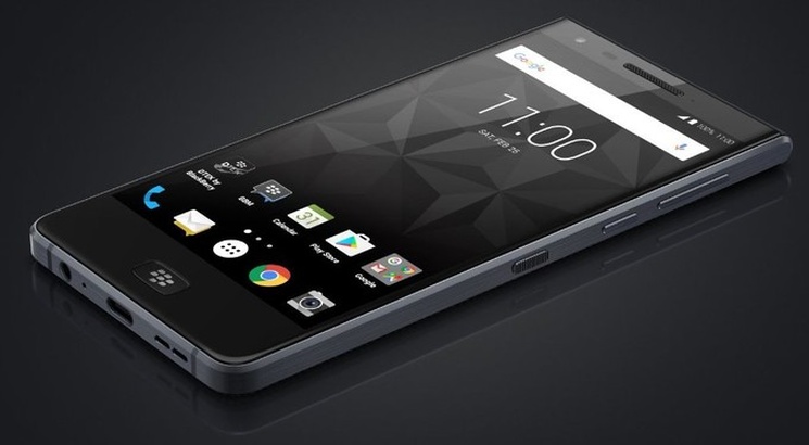 BlackBerry Mobile: kup Motion/KeyOne'a, oddaj stary telefon i dostań 50 euro