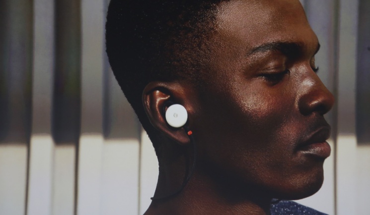 Asystent Google w słuchawkach Pixel Buds