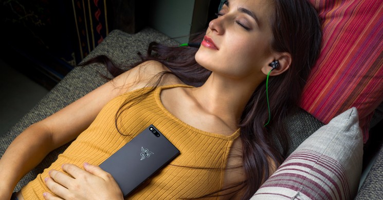 Razer Phone - profesjonalny telefon do gier