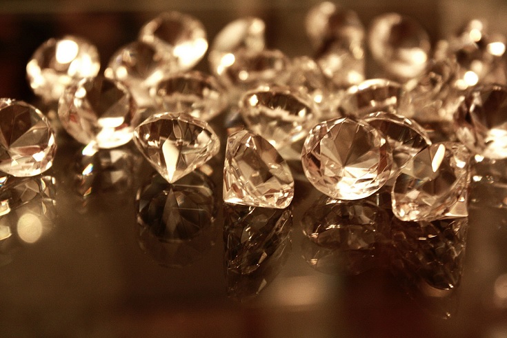 Nadchodzą smartfony z diamentowymi ekranami