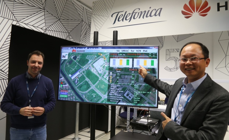 Huawei i Telefonica: 5G dla autonomicznych pojazdów