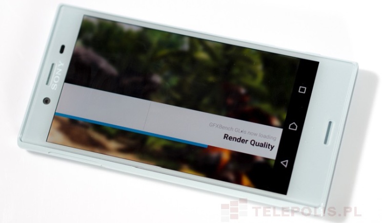 Android Oreo trafia już na Xperie X oraz X Compact