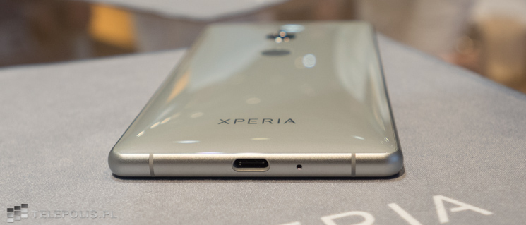 MWC2018: smartfony Sony Xperia XZ2 w rękach TELEPOLIS.PL