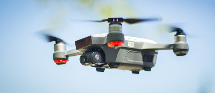 DJI Spark - najmniejszy i najinteligentniejszy dron w dystrybucji firmy Hama