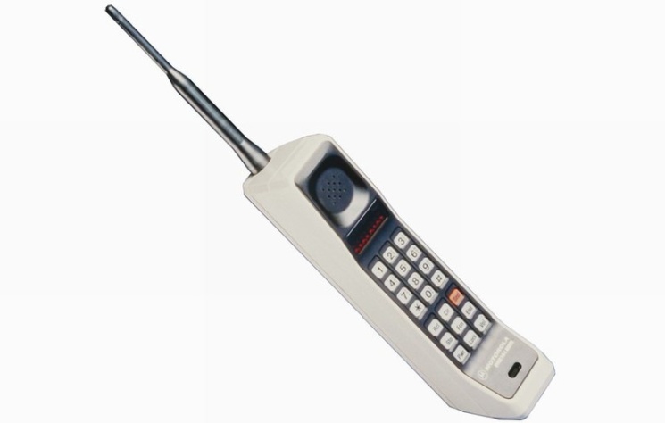 Motorola świętuje 45 lat telefonu komórkowego