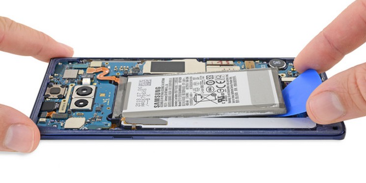 Galaxy Note9 jest ciężki do naprawy - dostał ocenę 4 na 10 od iFixit