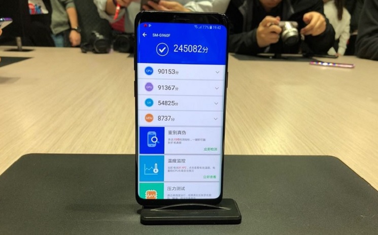 Huawei o podejściu producentów do benchmarków